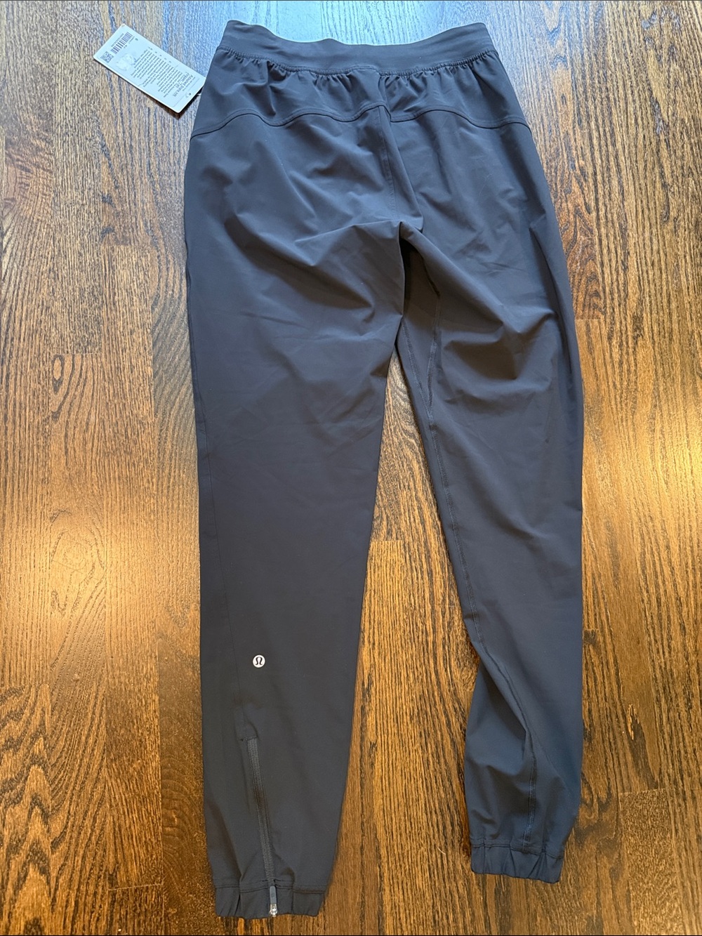 lululemon athletica woman’s 6 black Performance Joggers